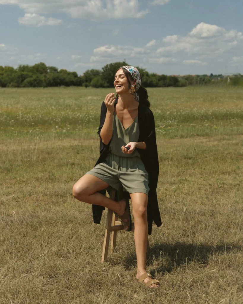 Letnji stil u znaku slow fashion-a: Kako manje može biti više